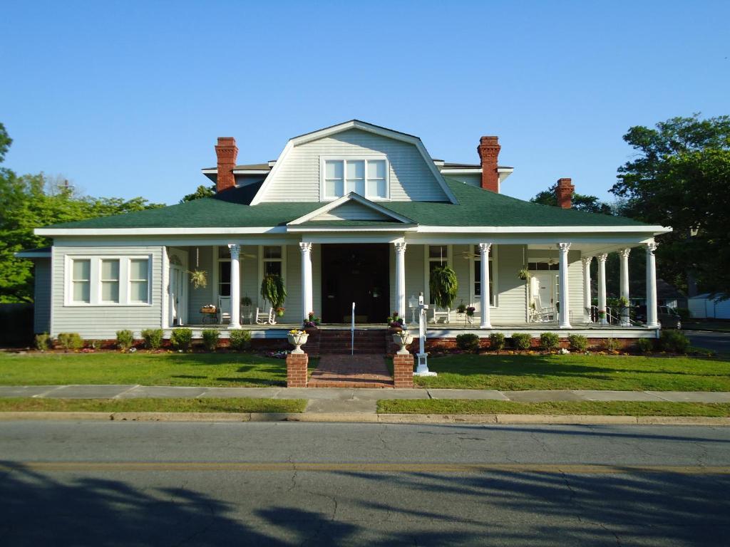 Edenfield House Bed & Breakfast Swainsboro Exterior photo